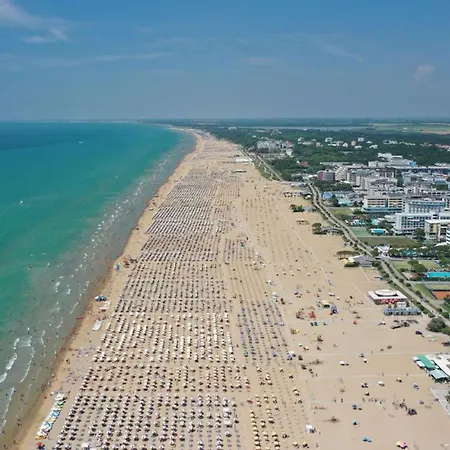 Cozy With Terrace * Bibione
