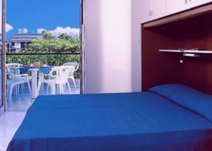 Cozy With Terrace Apartman *